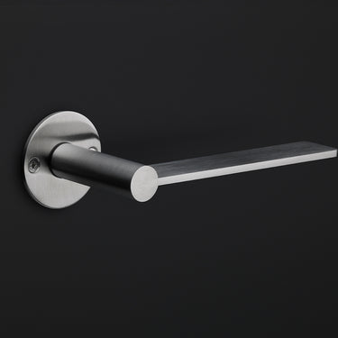 Edgy Solid Unsprung Door Handle on Round Rose EGR50