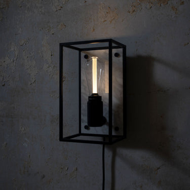 Caged Wall | Medium | Hvid Marmor